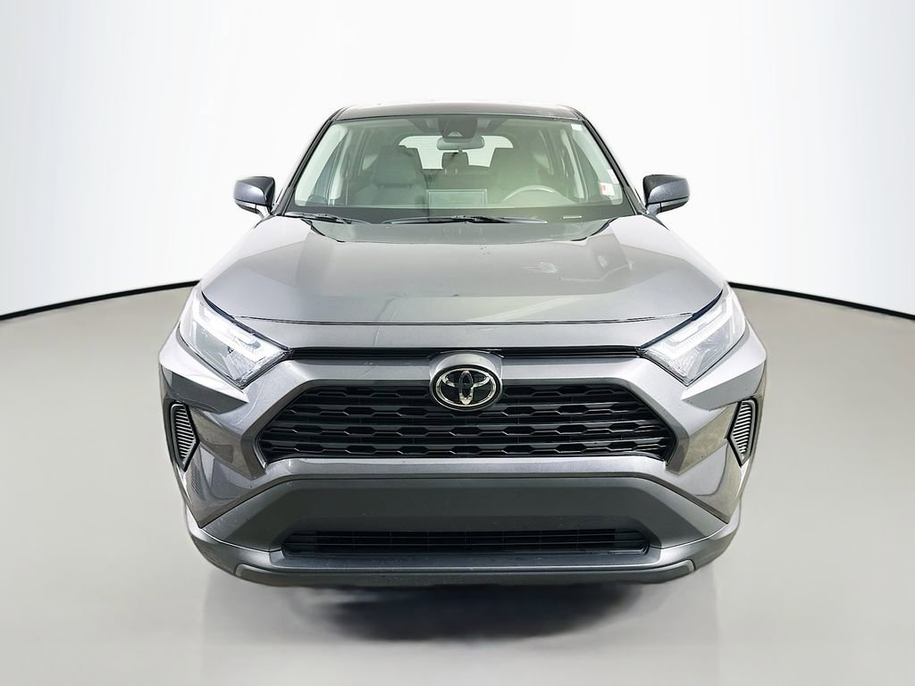 Used 2024 Toyota RAV4 LE video 2