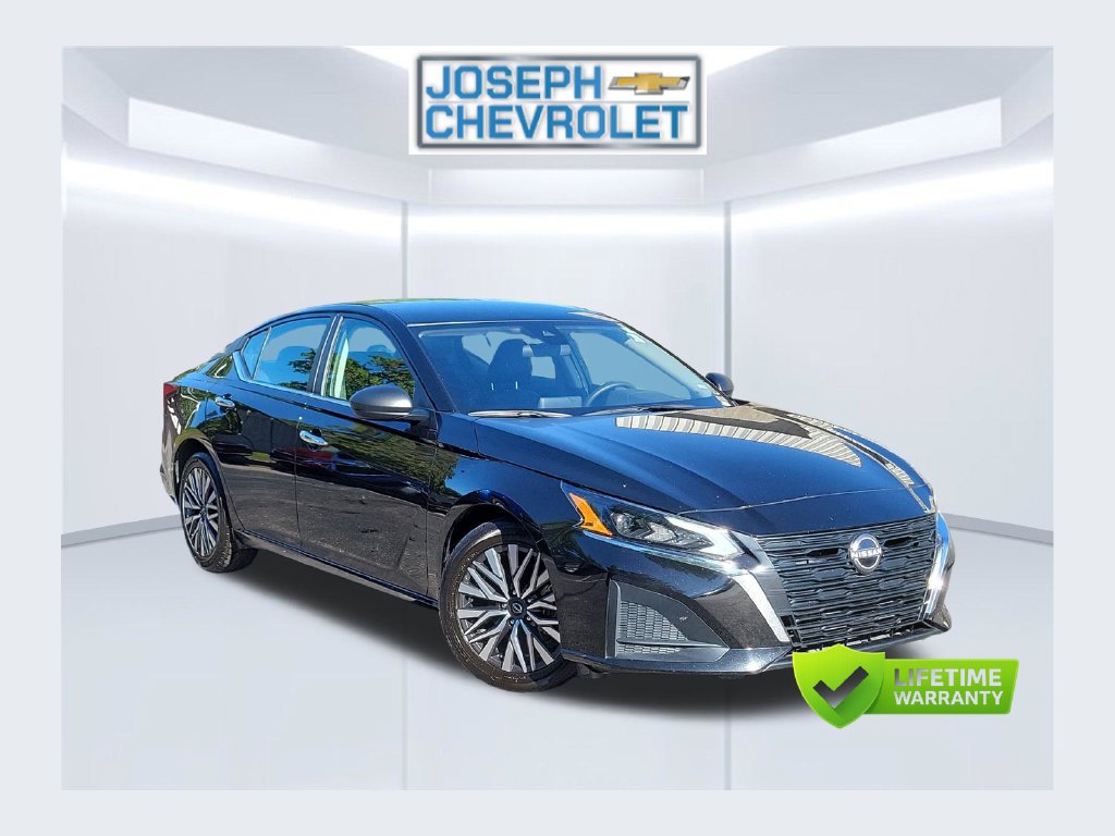 Used 2025 Nissan Altima 2.5 SV