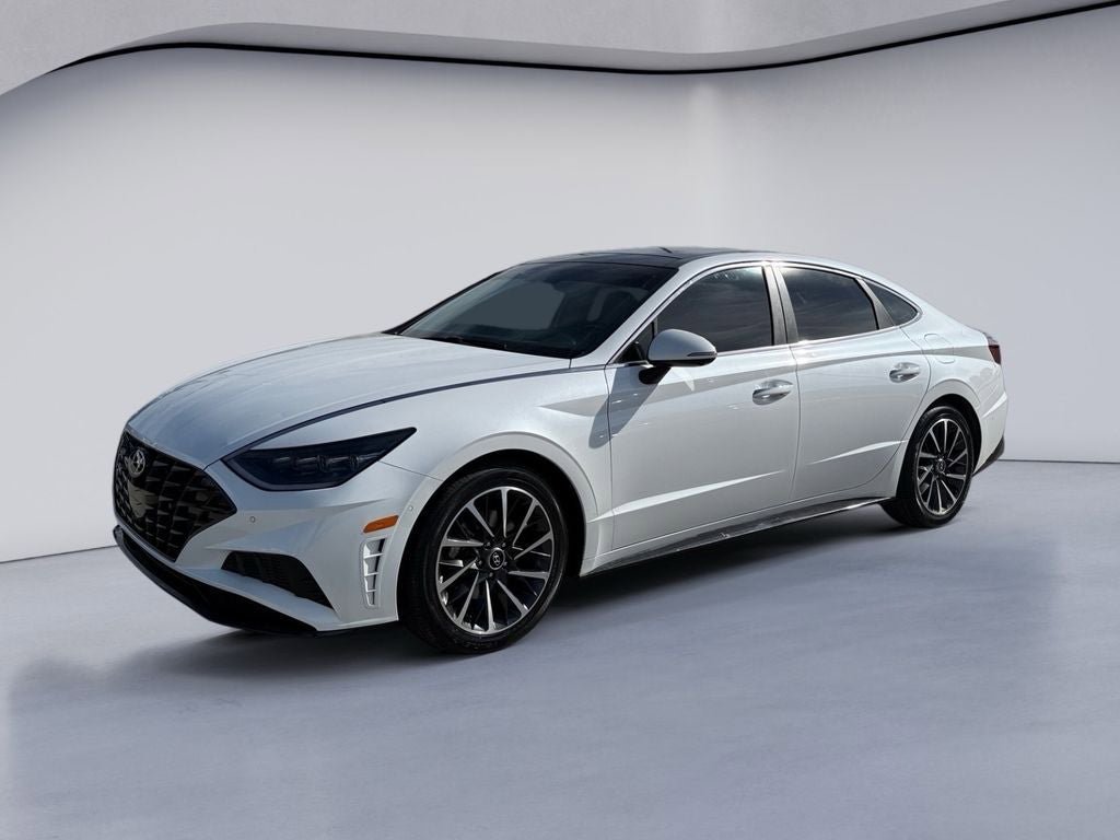 Used 2022 Hyundai Sonata Limited w/ Preferred Accessory Package image 1