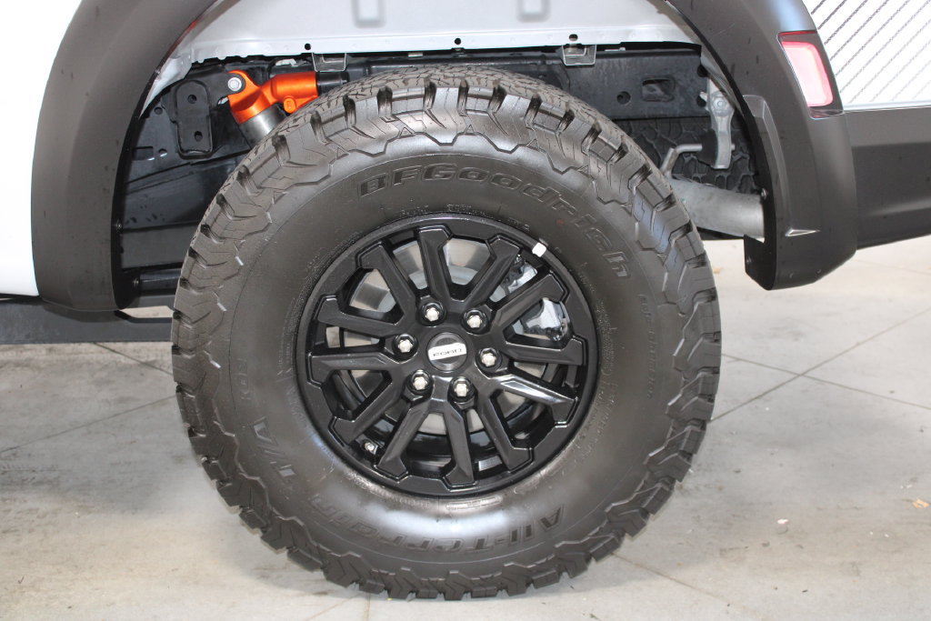 Used 2025 Ford F150 Raptor AWD/4WD image 22