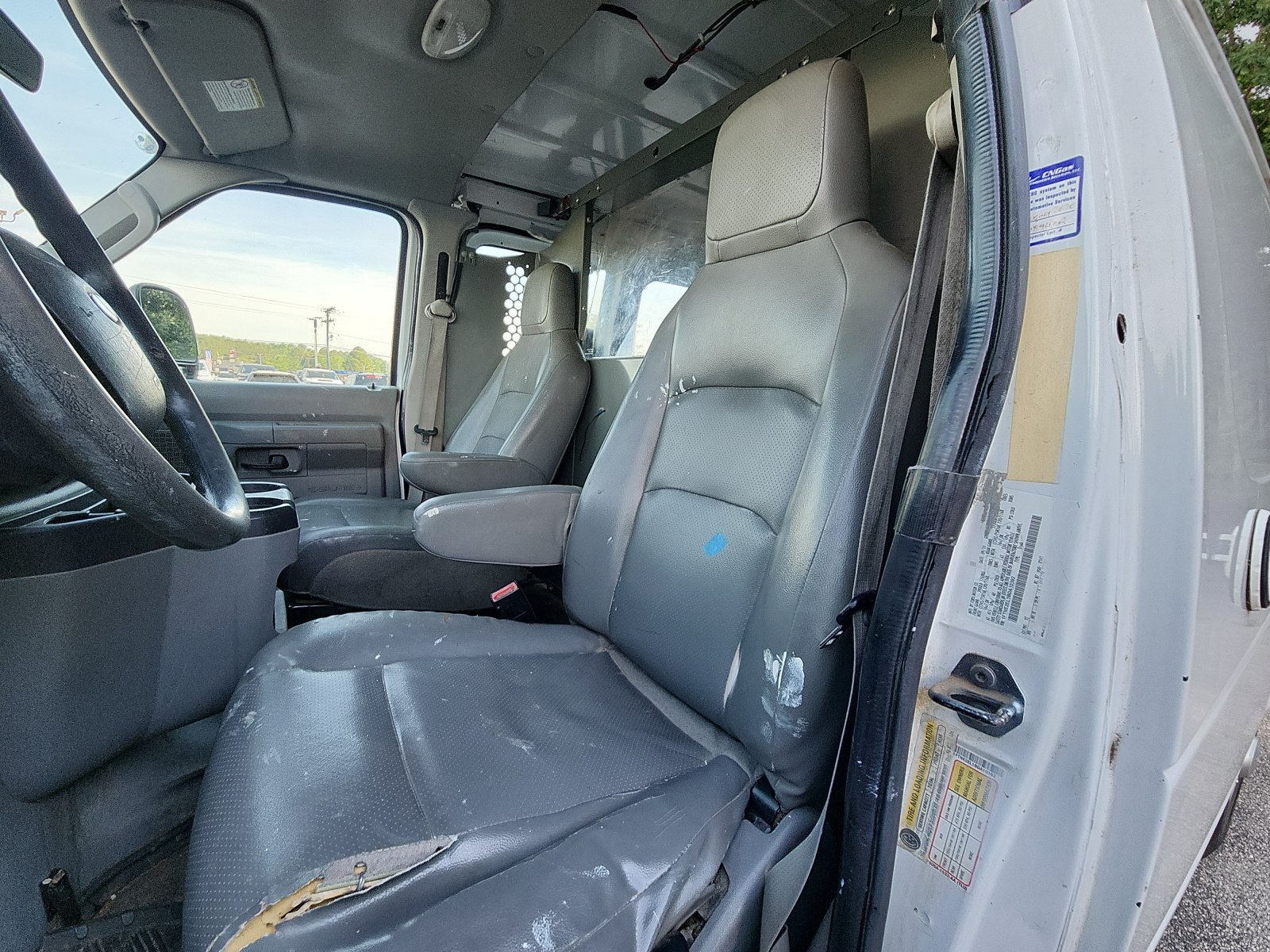 Used 2011 Ford E-250 and Econoline 250 RWD image 18