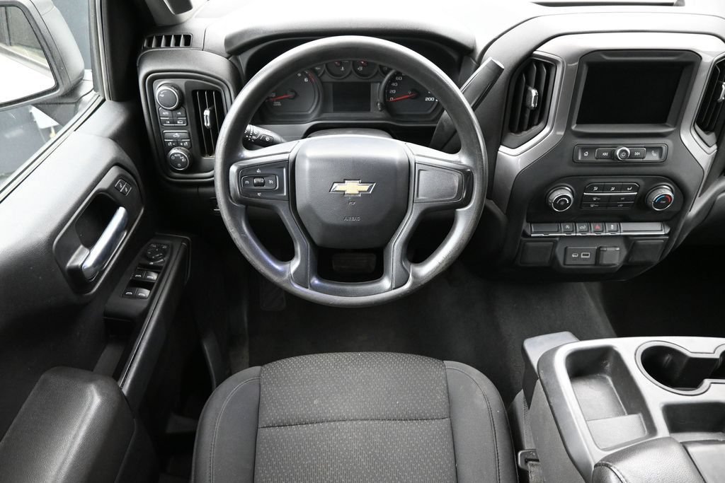 Used 2022 Chevrolet Silverado 1500 Custom AWD/4WD image 3