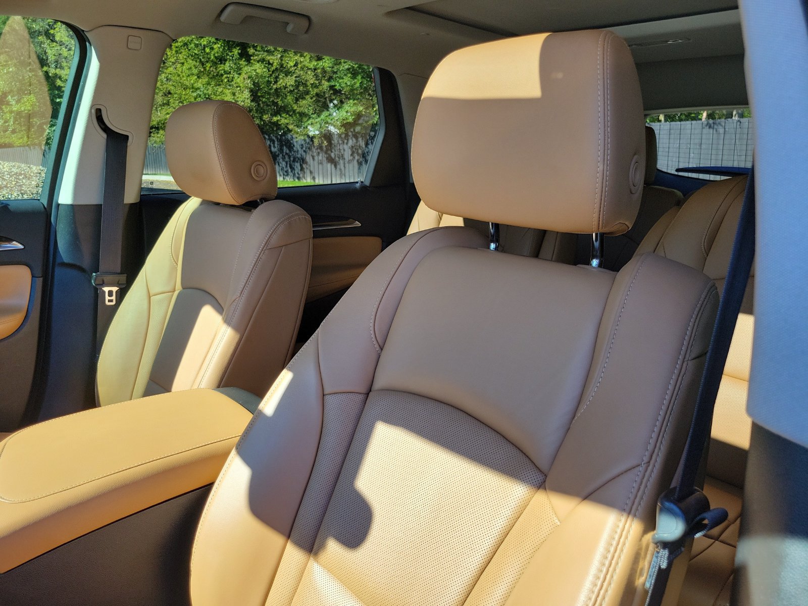 Used 2019 Buick Enclave Premium w/ Experience Buick Package FWD image 12