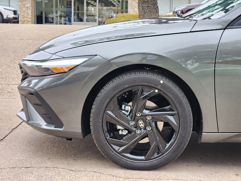 New 2026 Hyundai Elantra Sport FWD image 6