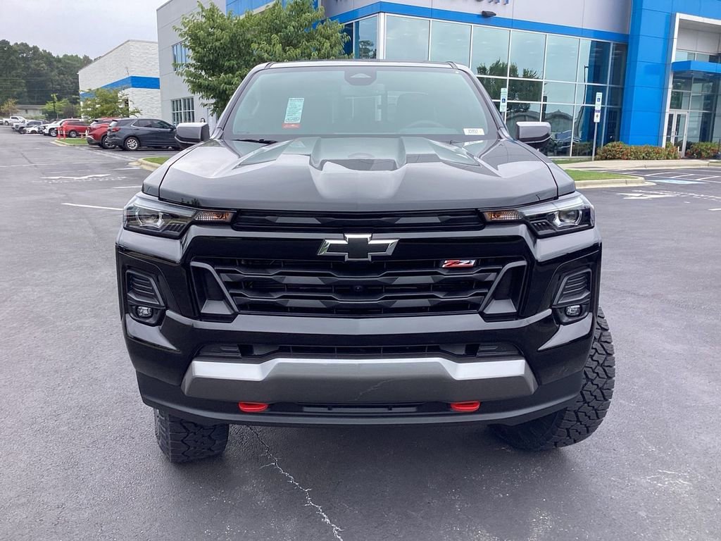 New 2025 Chevrolet Colorado Z71 w/ Technology Package AWD/4WD image 4