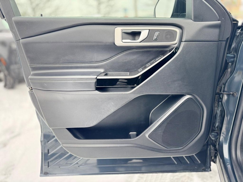 Used 2022 Ford Explorer ST image 10
