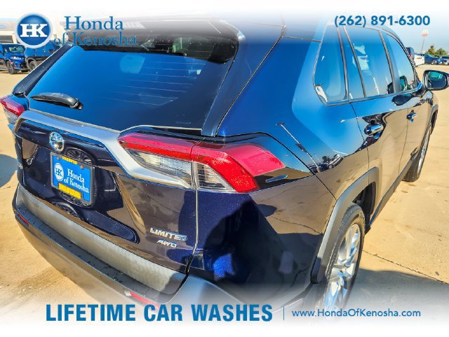 Used 2019 Toyota RAV4 Limited w/ Cold Weather Package AWD/4WD image 5