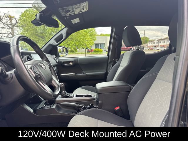 Used 2022 Toyota Tacoma TRD Off-Road w/ Technology Package AWD/4WD image 15
