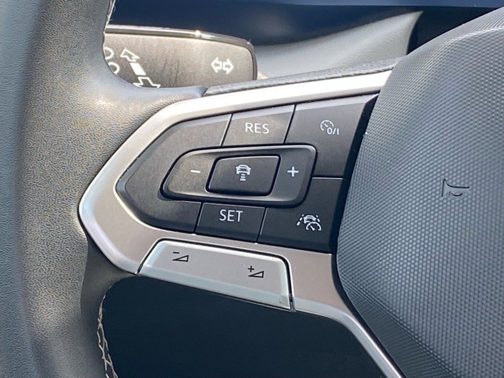 Used 2022 Volkswagen Taos SE image 7