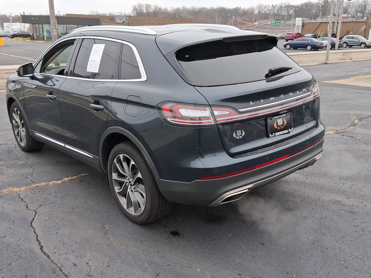 Used 2022 Lincoln Nautilus Reserve image 5