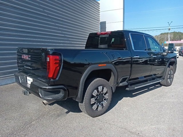 Used 2025 GMC Sierra 2500 Denali w/ Technology Package image 3