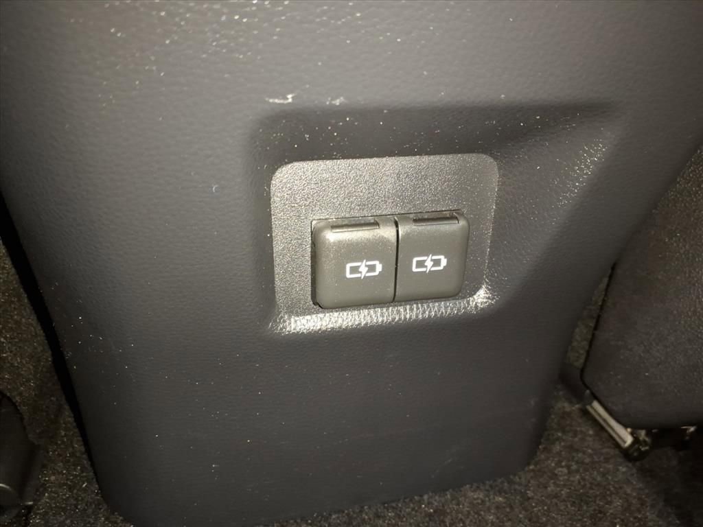 Used 2024 Toyota RAV4 Adventure image 9