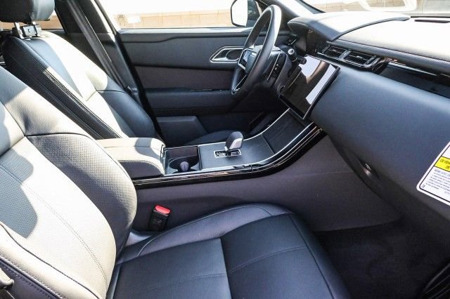 New 2026 Land Rover Range Rover Velar Dynamic SE image 12
