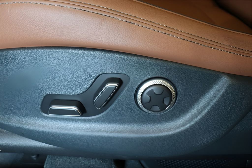 New 2026 Genesis GV70 2.5T Advanced image 11