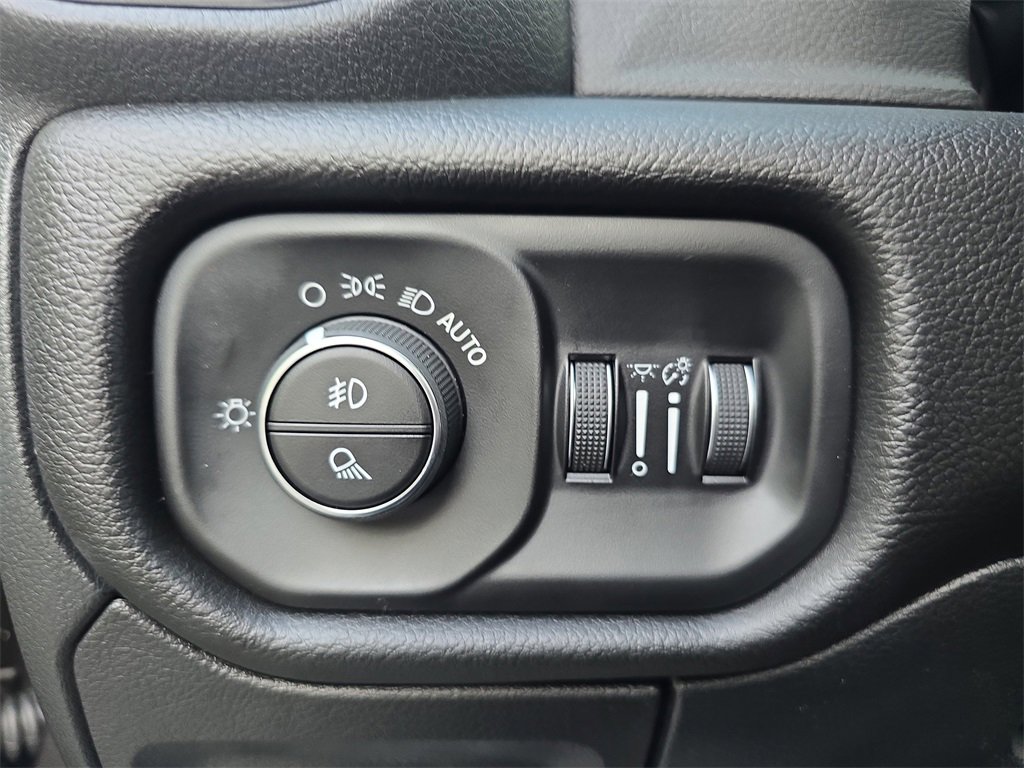 New 2026 RAM 1500 Laramie w/ Off Road Group image 26