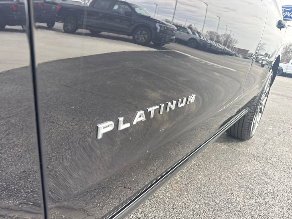 Used 2025 Ford Expedition Platinum w/ Platinum Ultimate Package image 29