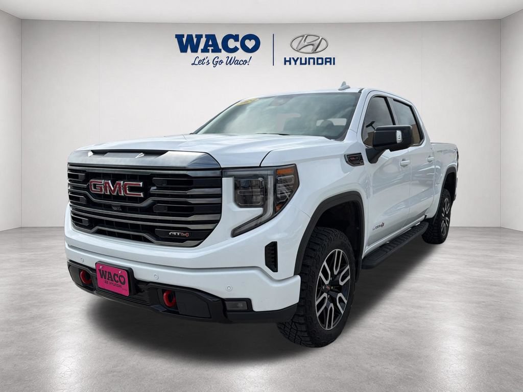 Used 2024 GMC Sierra 1500 AT4 w/ Technology Package AWD/4WD image 3