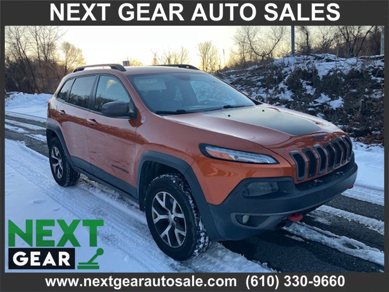 Used 2015 Jeep Cherokee Trailhawk w/ Comfort/Convenience Group image 1