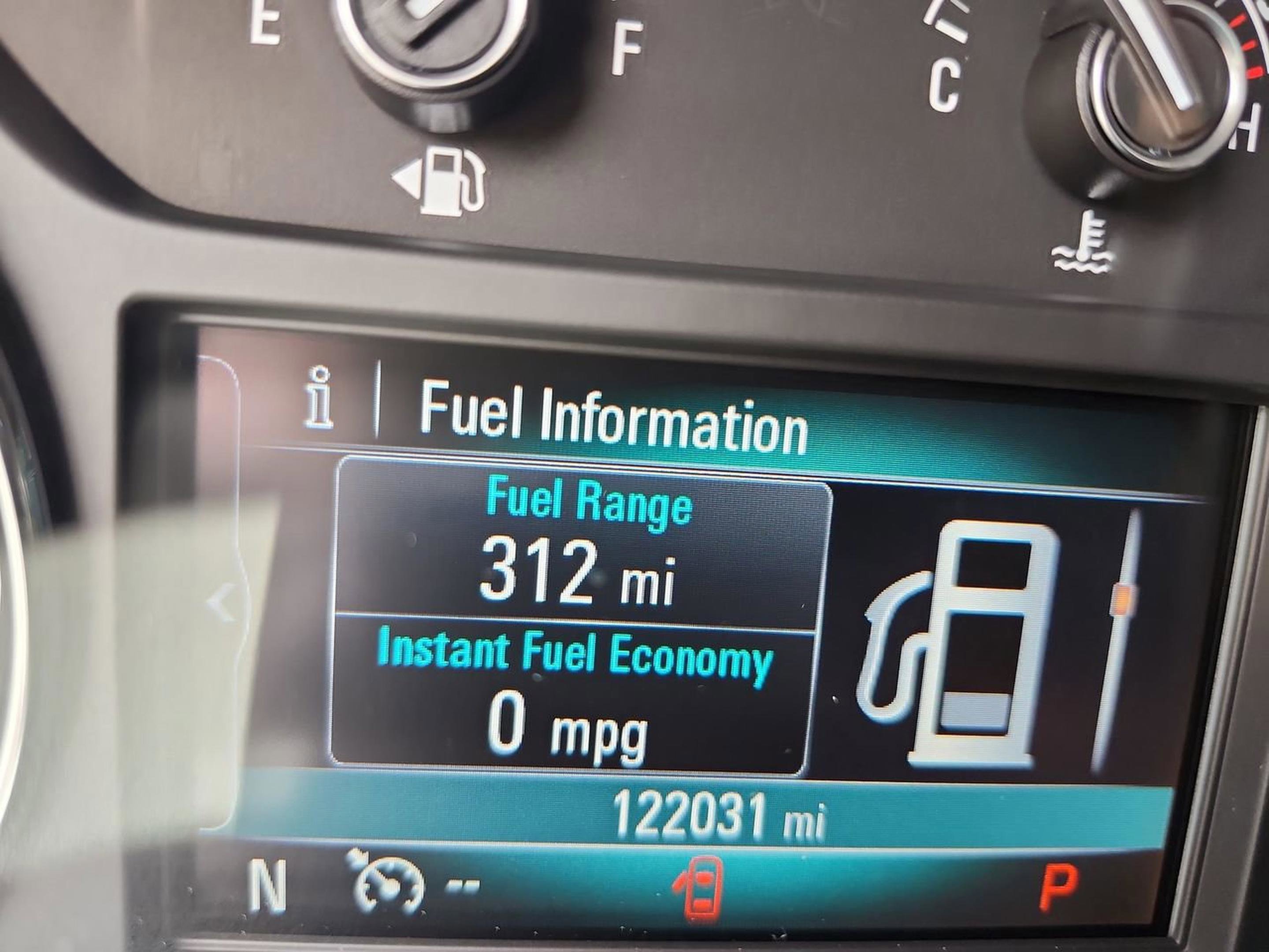 Used 2018 Buick Enclave Essence image 31