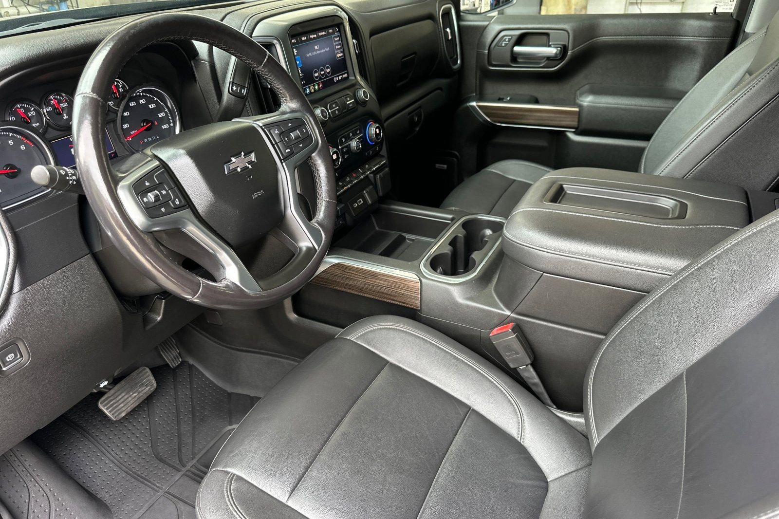 Certified 2021 Chevrolet Silverado 1500 RST w/ Convenience Package II image 10