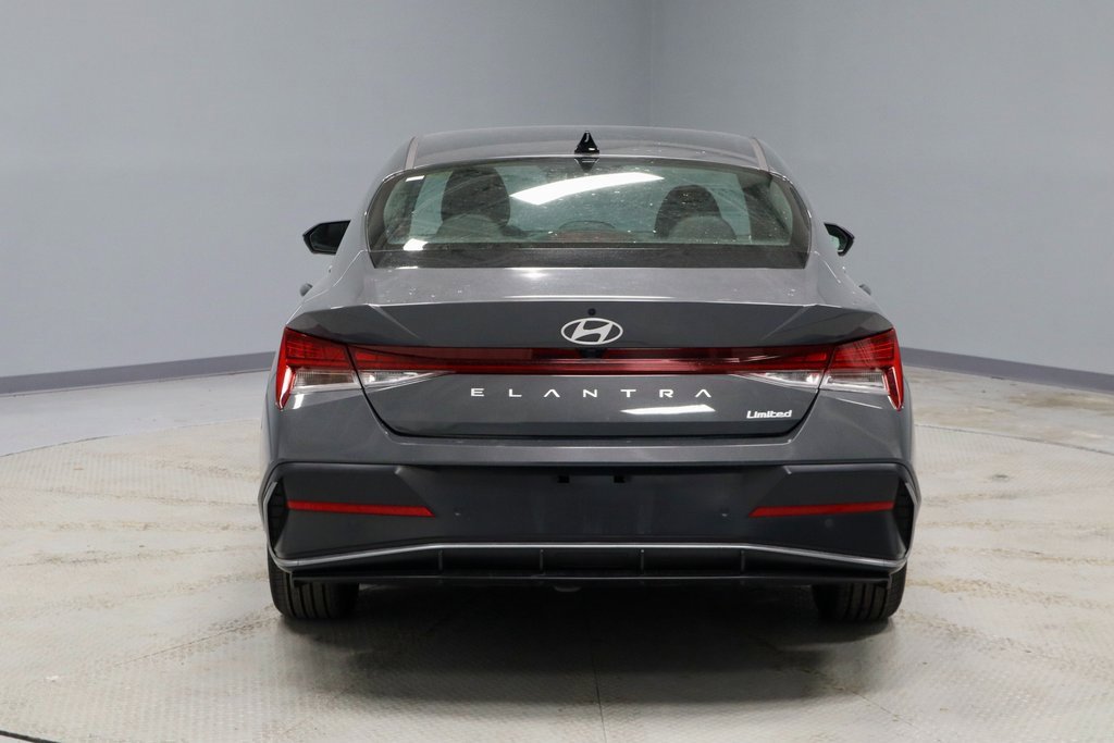 Certified 2024 Hyundai Elantra Limited image 12