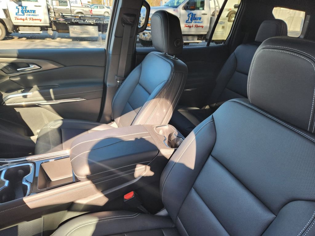 New 2026 Chevrolet Traverse LT w/ Driver Confidence Package image 13