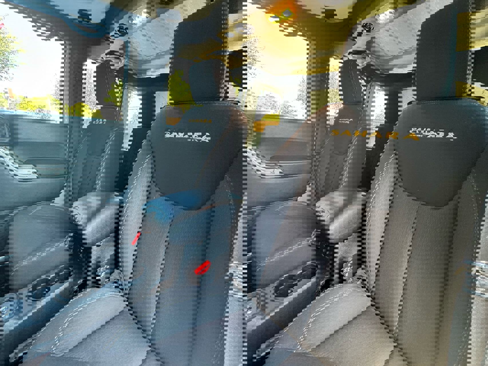 Used 2013 Jeep Wrangler Unlimited Sahara w/ Connectivity Group image 22