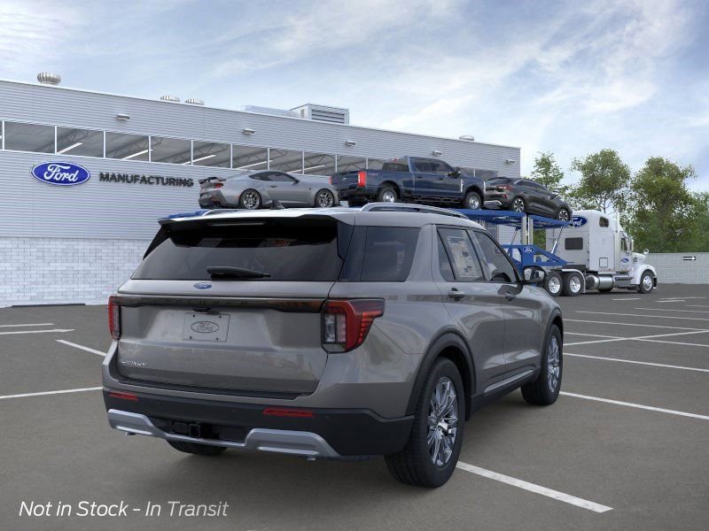 New 2026 Ford Explorer Platinum RWD image 8