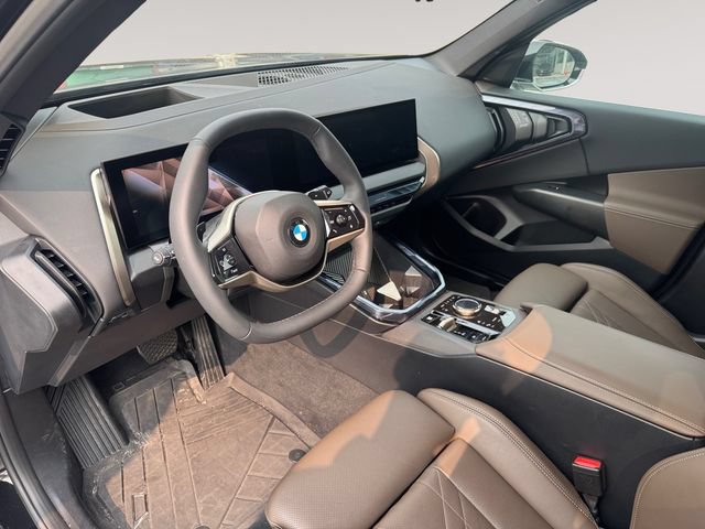Used 2025 BMW X3 xDrive30i w/ Premium Package AWD/4WD image 10