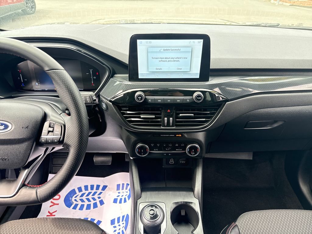 Used 2025 Ford Escape ST-Line AWD/4WD image 17