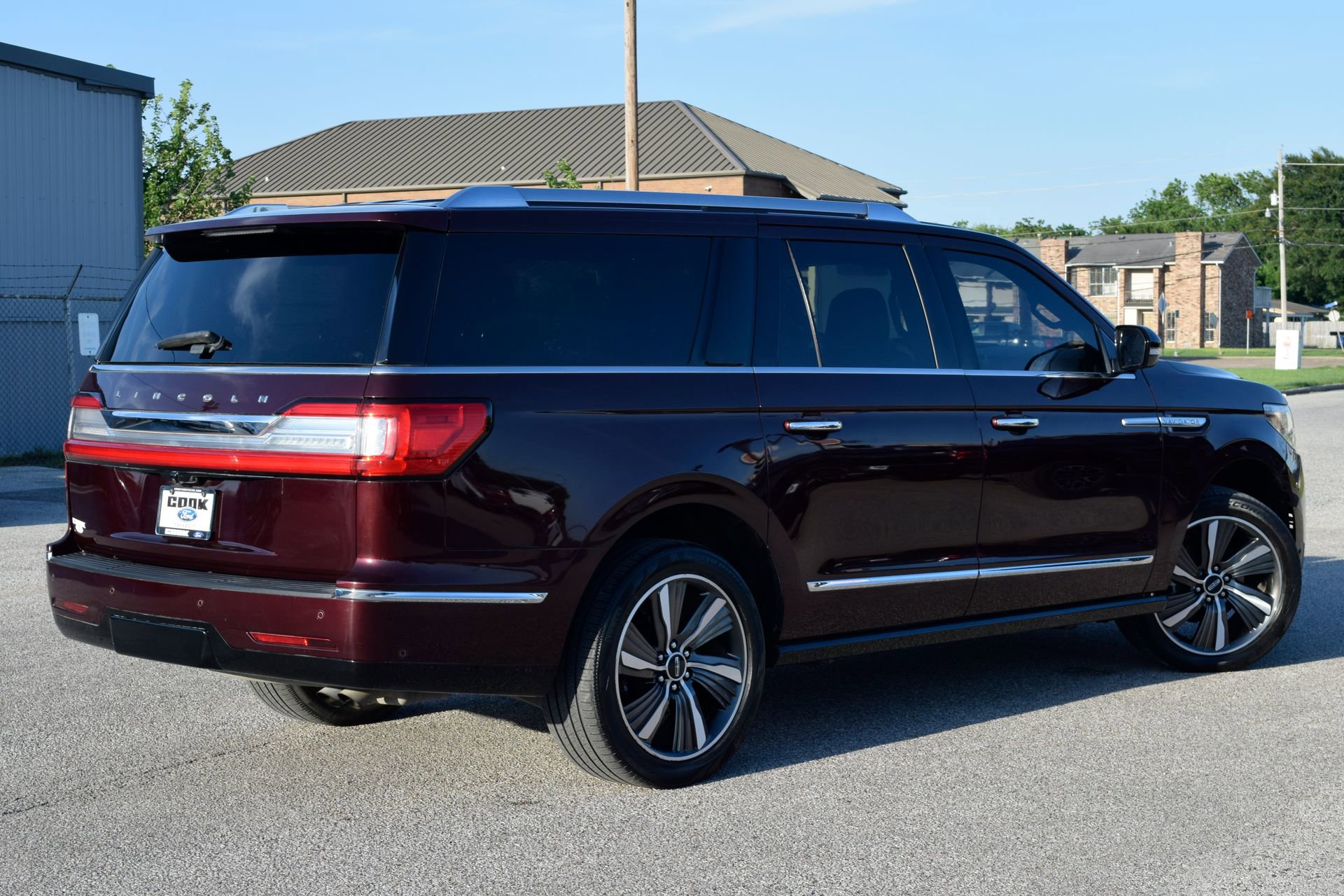 Used 2019 Lincoln Navigator L Reserve AWD/4WD image 6