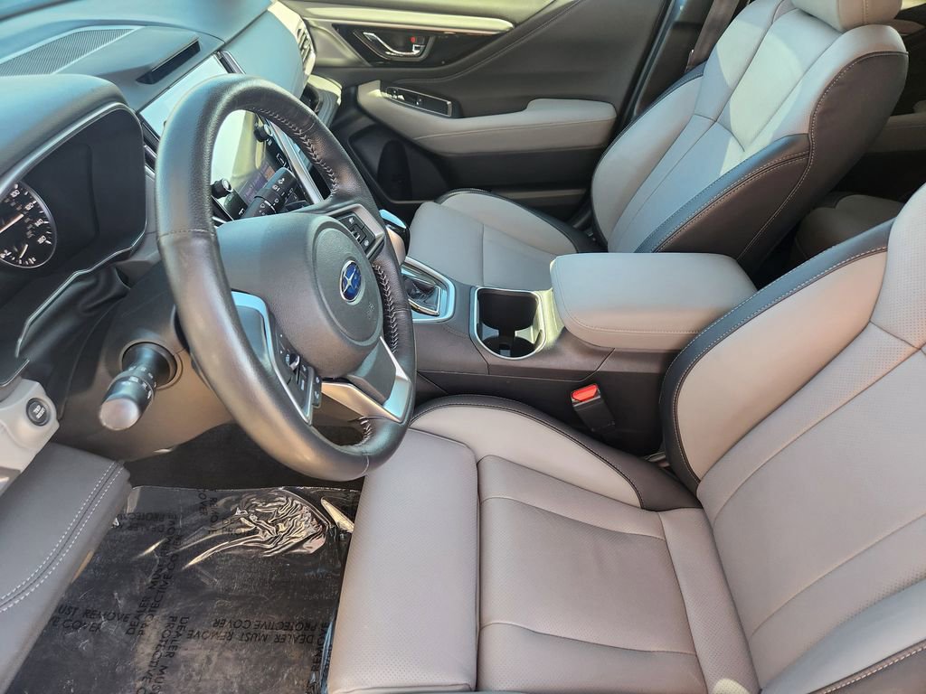 Used 2022 Subaru Outback Limited image 3