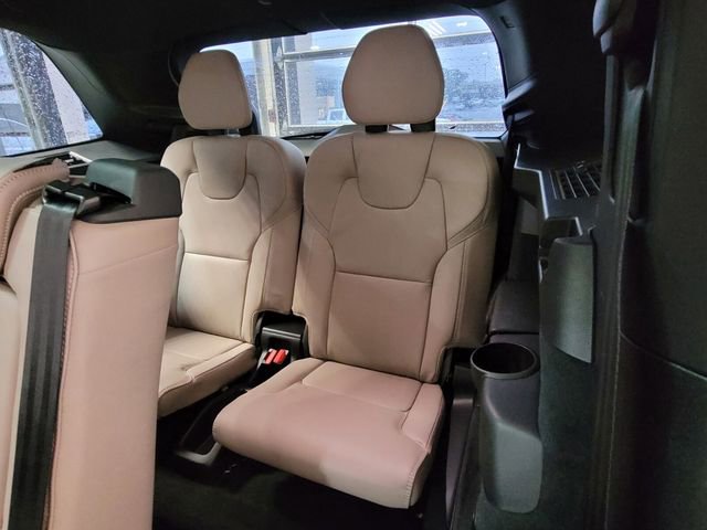 New 2026 Volvo XC90 B6 Ultra w/ Protection Package AWD/4WD image 11