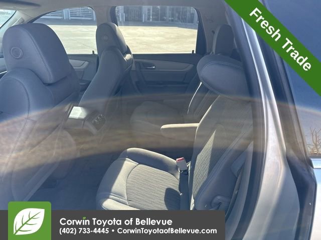 Used 2017 Chevrolet Traverse LT w/ Style and Technology Package image 15