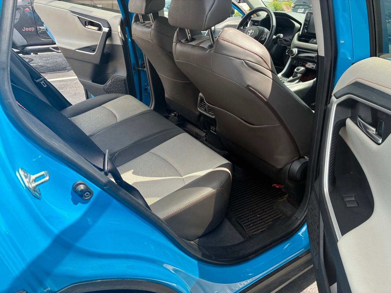 Used 2019 Toyota RAV4 Adventure w/ Cold Weather Package AWD/4WD image 15