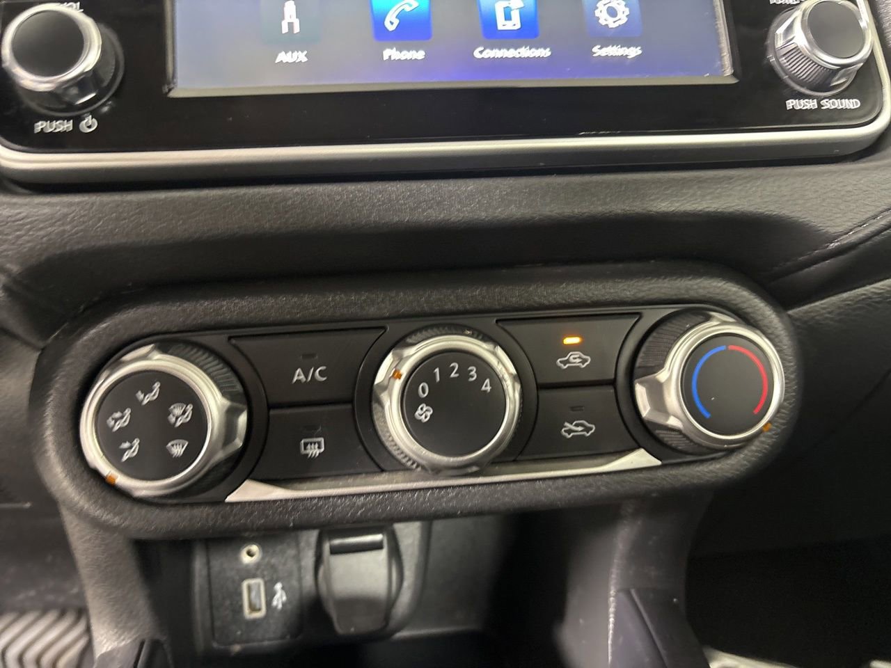 Used 2024 Nissan Versa S w/ Trunk Package image 17