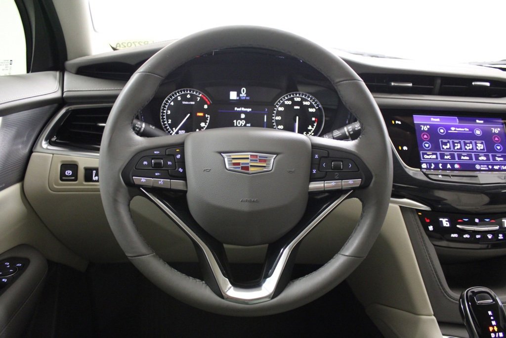 Used 2024 Cadillac XT6 Premium Luxury image 19