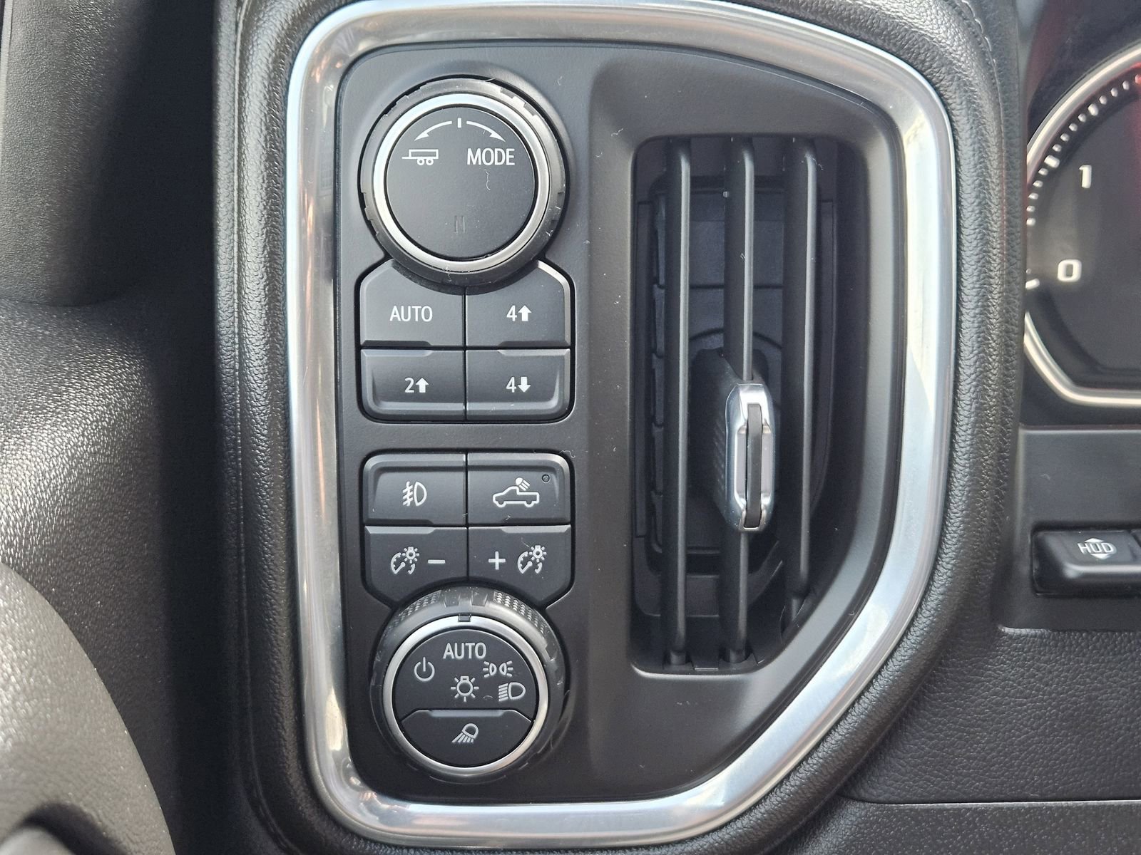 Certified 2023 Chevrolet Silverado 2500 High Country w/ Z71 Off-Road Package image 25