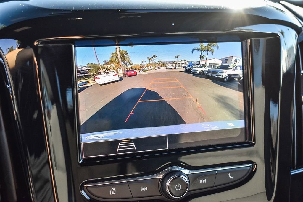 Used 2022 Chevrolet Traverse LT image 23