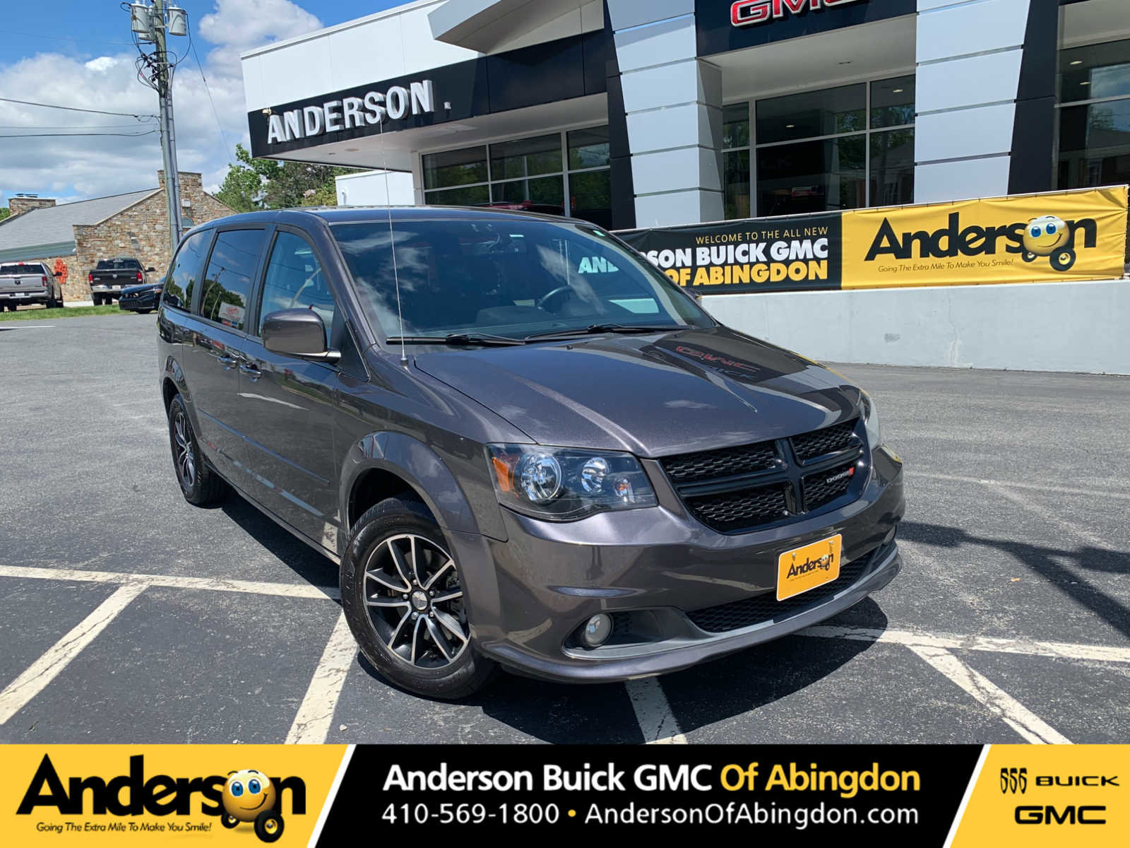 Used 2015 Dodge Grand Caravan SXT w/ Blacktop Package FWD image 1