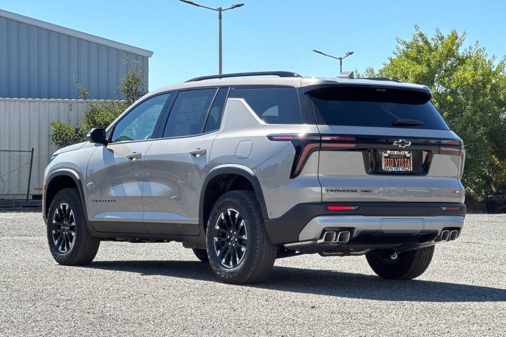 New 2026 Chevrolet Traverse Z71 w/ Enhanced Driving Package AWD/4WD image 6