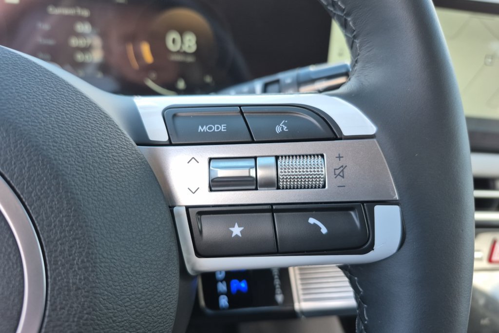 New 2026 Hyundai Tucson Limited FWD image 29