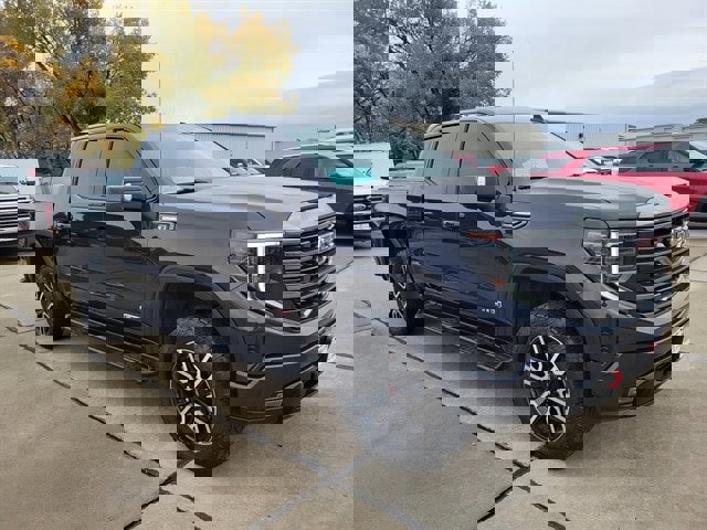 Used 2022 GMC Sierra 1500 AT4 w/ AT4 Preferred Package