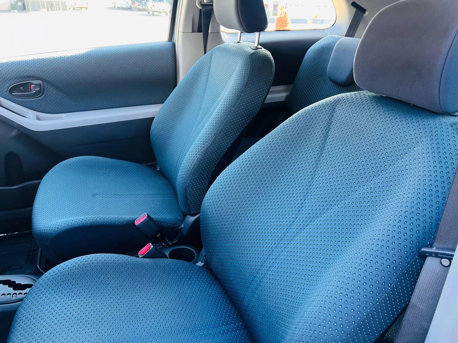 Used 2008 Toyota Yaris 2-Door Hatchback image 22