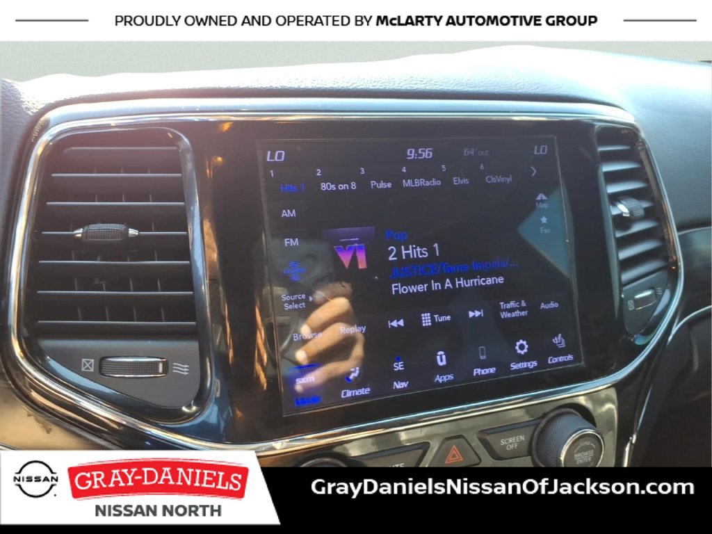 Used 2019 Jeep Grand Cherokee Limited w/ Luxury Group II AWD/4WD image 17