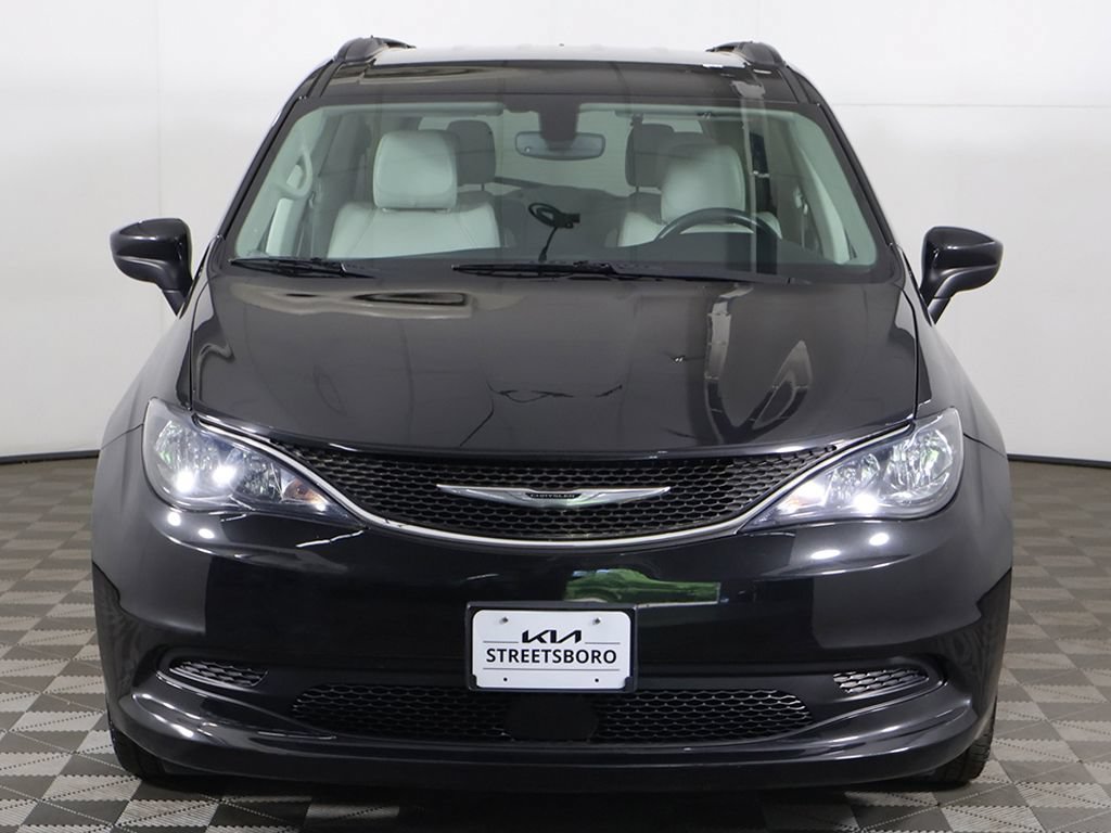 Used 2021 Chrysler Voyager Lxi FWD image 8