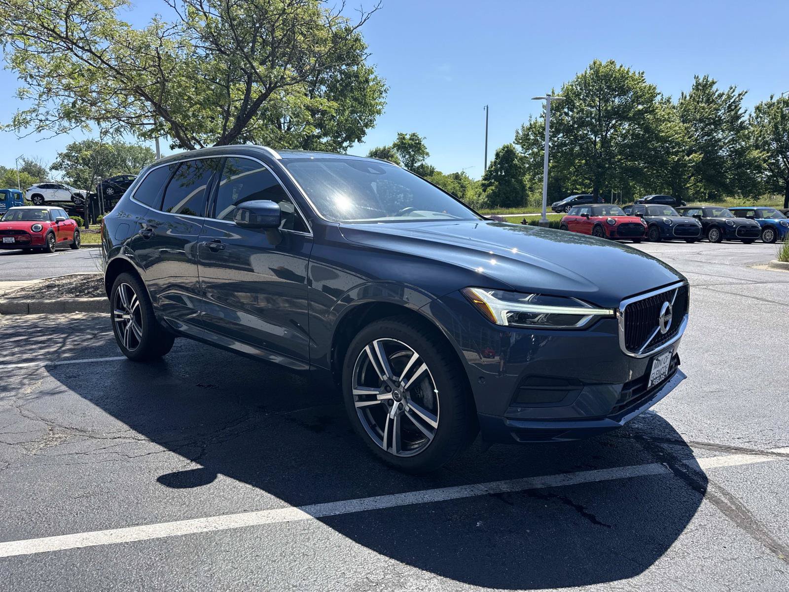 Used 2018 Volvo XC60 T6 Momentum w/ Convenience Package AWD/4WD image 4