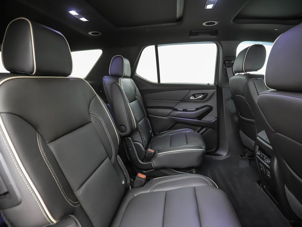 Used 2023 Chevrolet Traverse Premier w/ LPO, Floor Liner Package image 29