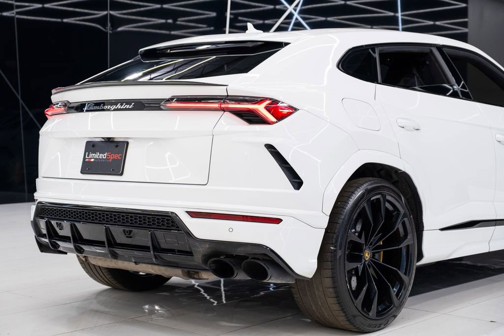 Used 2021 Lamborghini Urus image 14