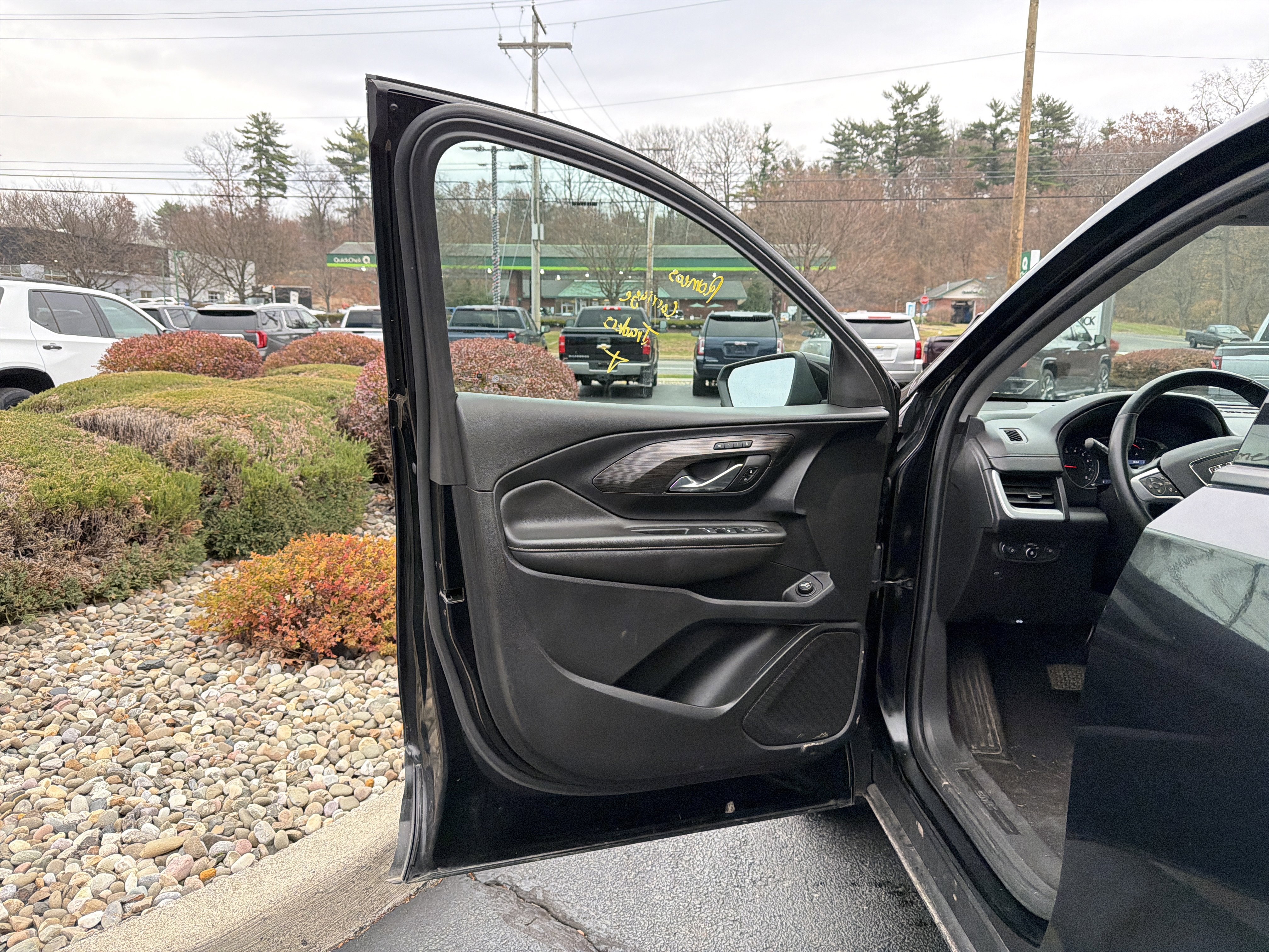 Certified 2023 GMC Terrain SLT image 11